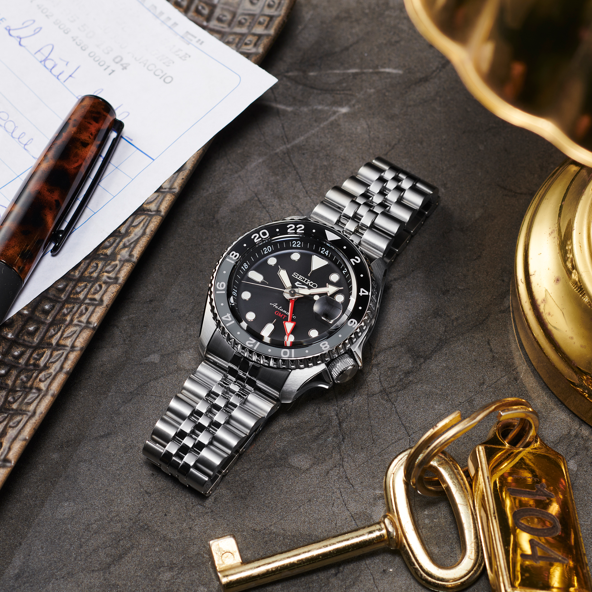 Seiko 5 GMT SSK001 - VTC Watches